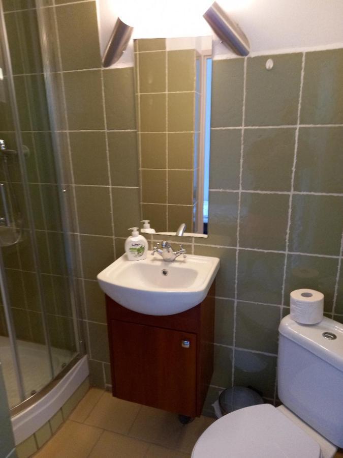 Hotel Koruna Penzion Teplice nad Metují エクステリア 写真